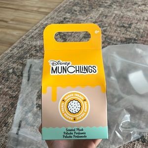 Brand New Disney Munchlings!